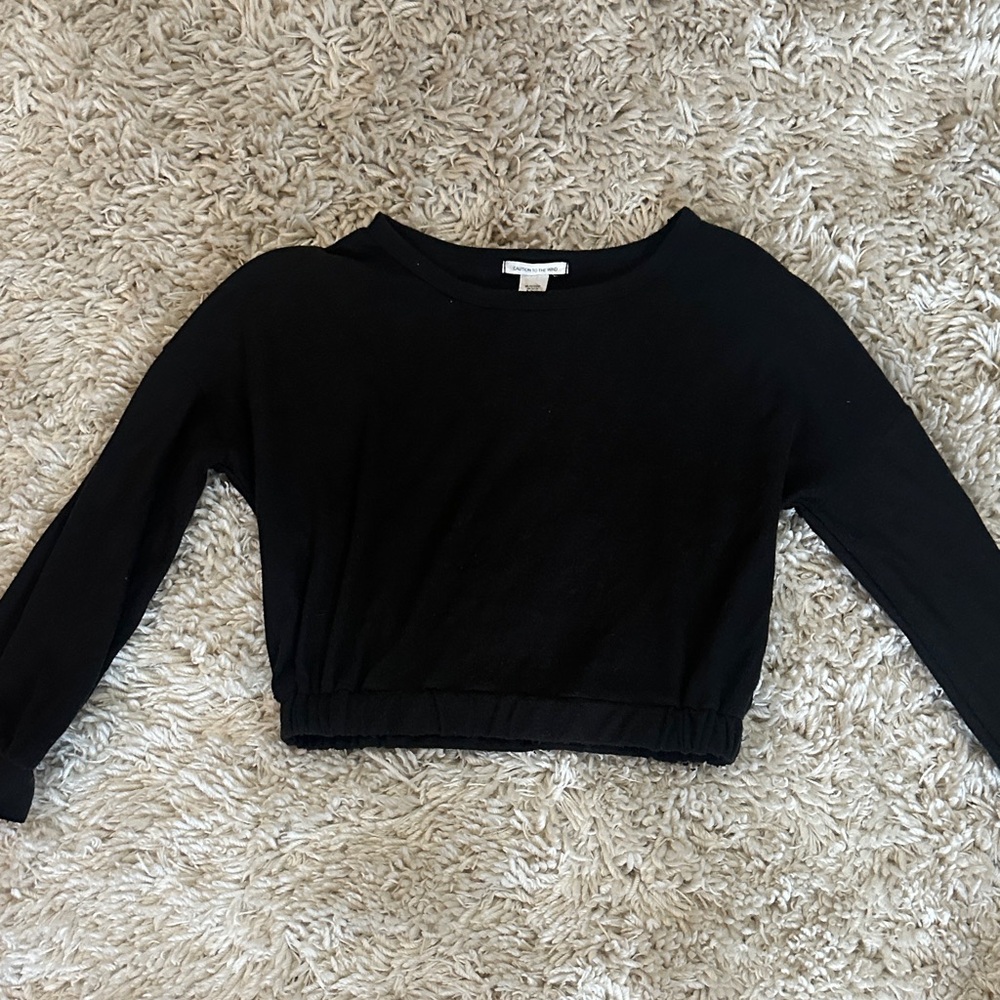 Black Long Sleeve Crop Top
